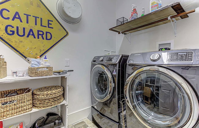 Immaculate Waterfront Home for 16 w/ Private Dock! - Foto 41