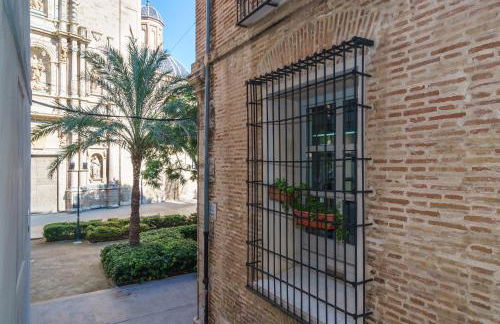 Valencia Home - Photo 14