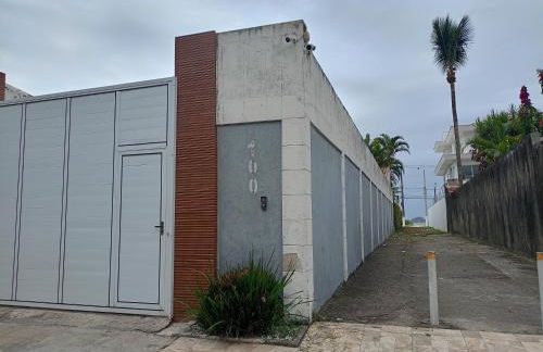 Casa Guarujá Esquina com Beira mar com Piscina grande na Enseada Pé na areia 50 metros - Foto 6