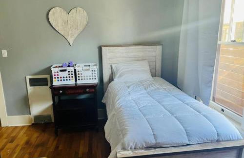 Walk to Dining Breweries and Shops Plus New Hot Tub - Foto 36