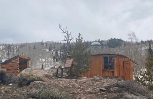 Red-tail Roundhouse at 22 West Cabins and Recreation - Foto 73