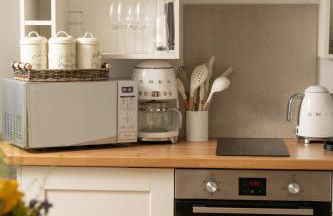 Honeycomb Treehouse in the Heart of Dorset - Photo 8