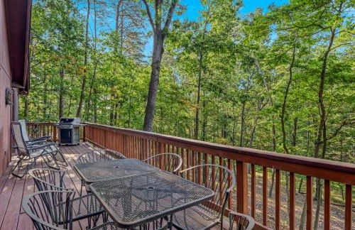 Fox Hollow - Hot Tub, Wifi, Pet Friendly, Screen Porch, Deck, Recreation Center, Pool Access, Golf Nearby, Hiking, Grill, Fireplace, King Bed - Foto 17