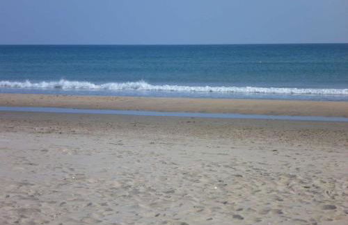 Charmante Maisonnette avec Piscine près de la Plage, Parking, et Animaux Acceptés - FR-1-387-103 - Photo 9