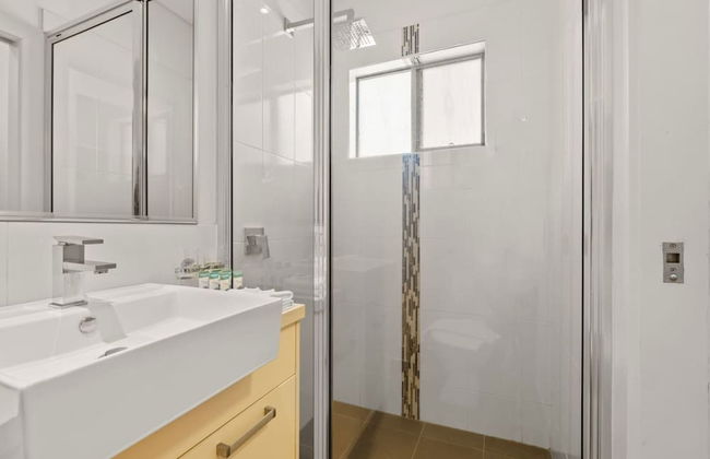 Yanti at Nightcliff Foreshore Pool Shops Cafe - Foto 15