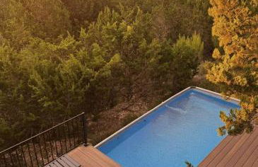 The Outlook - Spa and deck views of Hill Country - Foto 97