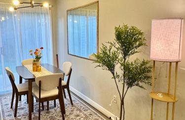 Modern Entire 2-Bedroom House for 6 Guests at University City - Foto 17