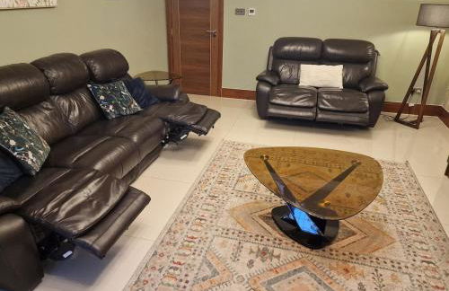 5 Bed 5 Bath Luxury Home Near Heathrow Free Parking - Foto 10