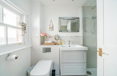 Beautiful Cottage in Brockenhurst with Forest View - Foto 17