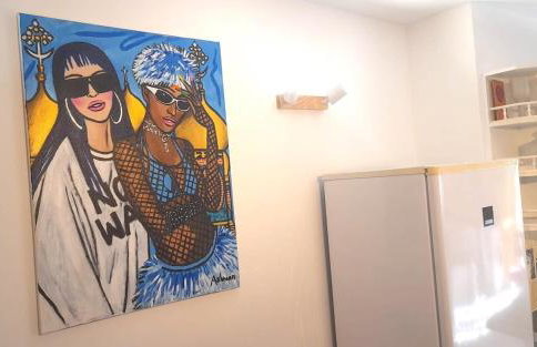 Lovely artist's home ecently refurbished - Photo 25