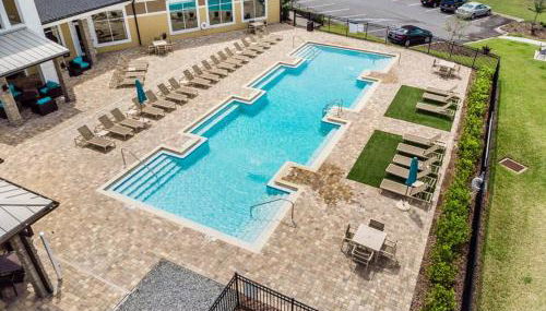 2BR Family Suite with Games & Pool - Foto 4