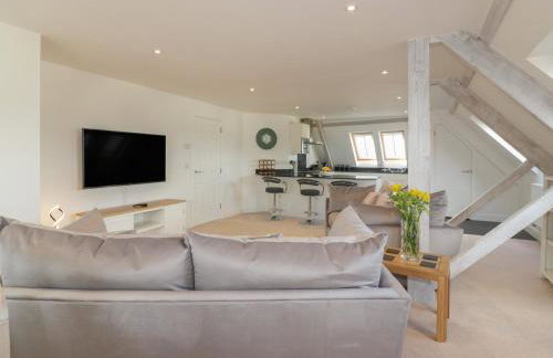 Stores & Supplies - Foto 1