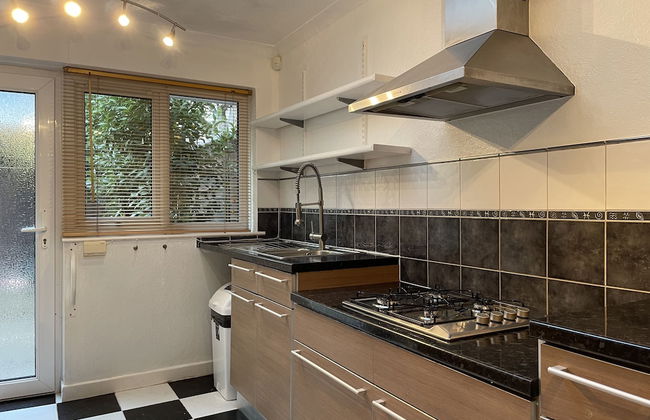 Tivoli Bungalow - Photo 10