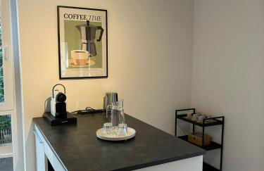 REMA Homes - 180x200 Bett Küche Bad 50'' TV Tiefgarage - Foto 9