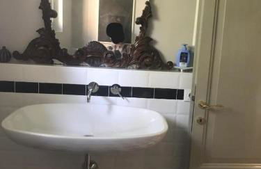 Villa Lucia mit Pool in Gardone Riviera, Gardasee - Photo 75