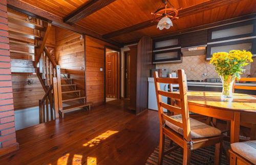 Bug Na Skarpie - Domek Wypoczynkowy z Jacuzzi i Kominkiem - Foto 9