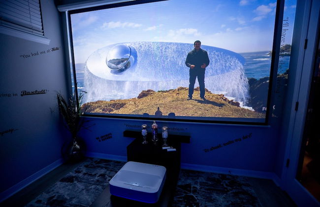 Brand New Modern Pet Friendly Zen Home W/ Private Home Theater & Hot Tub! 2 Bedroom Home by RedAwning - Photo 38