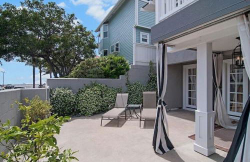 Remodeled Beach Bungalow, Block to the Beach - Photo 24