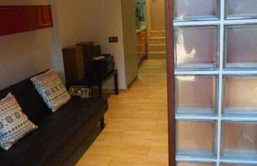 apartamento aislado jardín y piscina - Foto 23