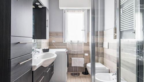 Stile e Comfort in Città con Wi-Fi - Foto 4, towels, Shower