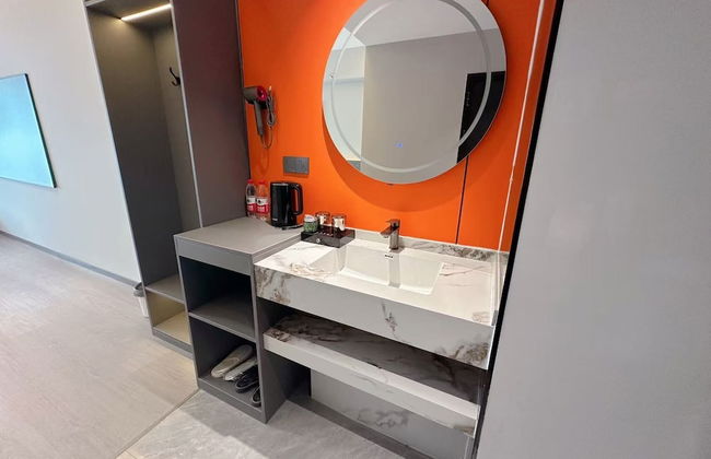 Qin Mengli Hotel - Photo 19