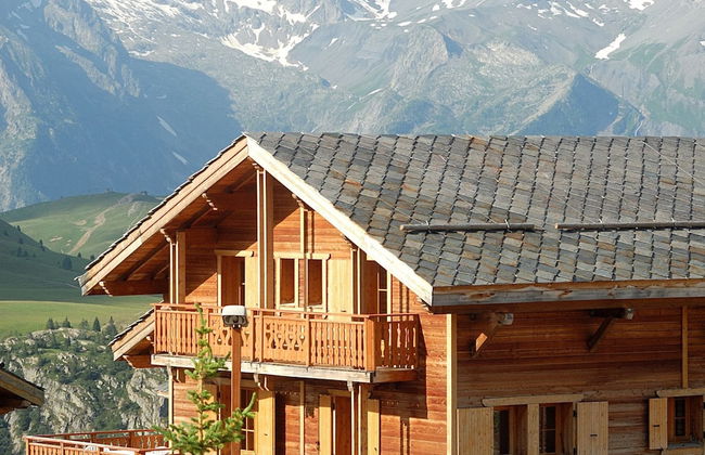 Chalet With Fireplace in Alpe D'huez - Photo 11