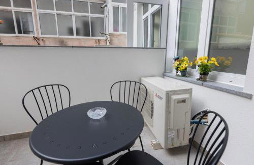 Modern 2BR Apt with Patio & AC - 0E - Foto 34
