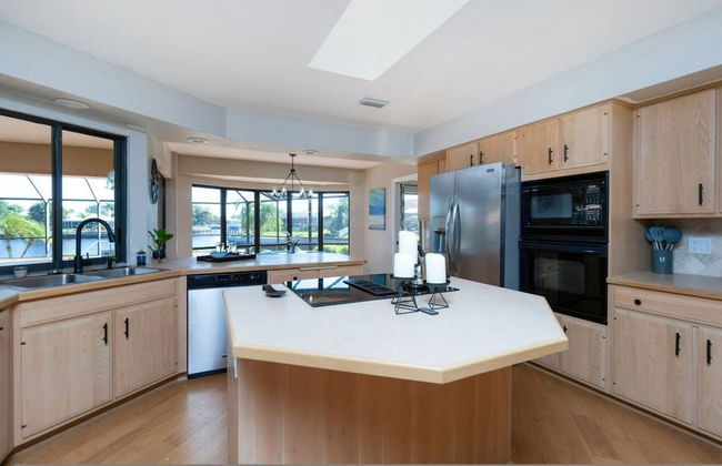 Waterfront Villa With Heated Pool Spa - Foto 17