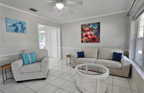 Tropical Oasis - BBQ and Beach-Inspired Nook - Foto 15