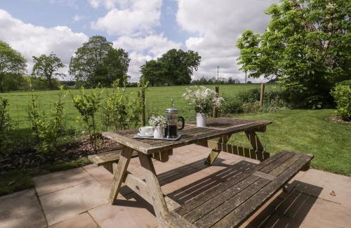 The Coach House - Photo 30