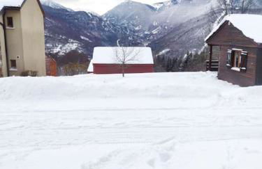 T2 confortable 31m2 piscine terrasse vue dégagée montagne - Foto 16
