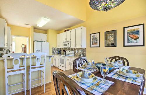 Luxe Lake House with Pool and Dock on Deep Water Cove! - Foto 11