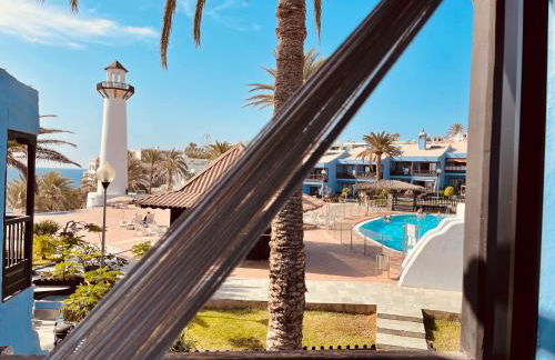 VIVIENDA ÚNICA EN PRIMERA LÍNEA DE PLAYA - Foto 3