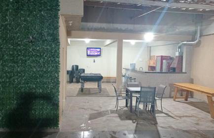 Hot Space 2 - Photo 2