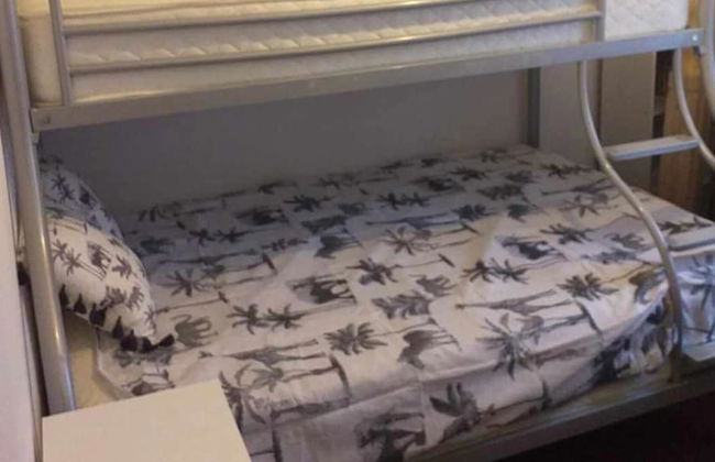 2 Bed Chalet Sleeps 5 - Pets, Parking, Near Beach - Foto 3