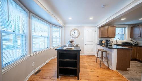 Newly Renovated Townhouse on a Tranquil Street - Foto 4
