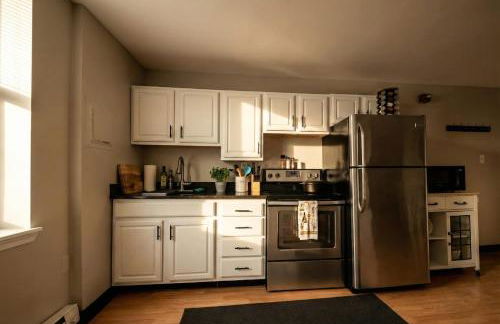 The Terrace at Park Place 2nd floor walk up -cozy 2 bedroom fast WiFi free coffee - Foto 4