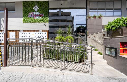Sua estadia exclusiva com piscinas e jacuzzi a 500m da praia - ELF - Foto 24