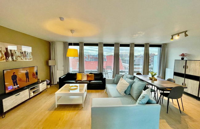 Modern 2BR Penthouse Near Diamond District by Oneluxstay - Foto 2