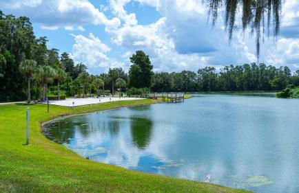 Enchanting Escape 3 Bedroom Minutes from Disney! - Foto 16