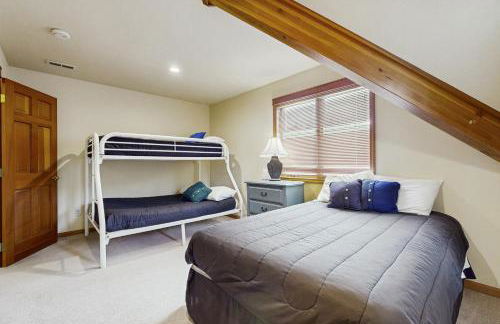 Lakeview Home with new hot tub - Sleeps 10 - Foto 17