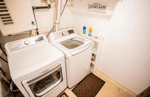 Buena Creek Vista Primary Subdivided Home with Views and Pool - Foto 64