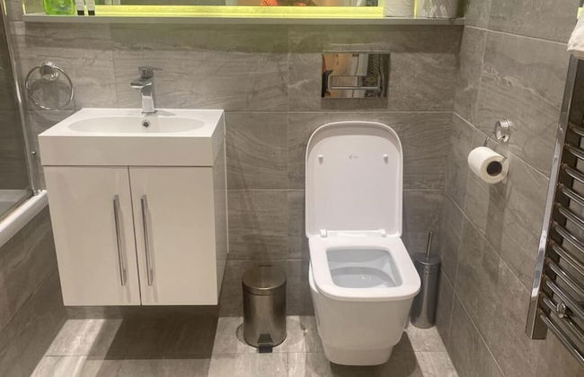 Absolute Stays on Grosvenor-luton Airport-st Albans Train Station-harry Potter - Foto 8