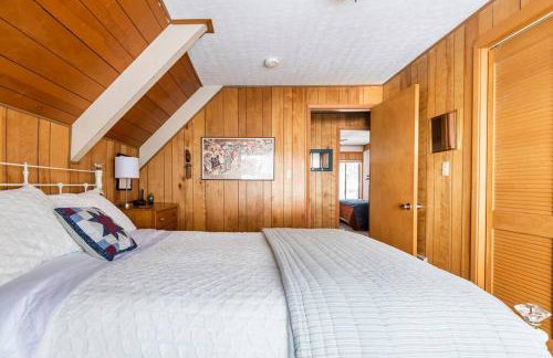 Quaint Cabin in Serene Lakes - Close to Skiing! - Foto 32