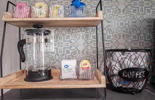 Marietta Square's Home Away! - Foto 17