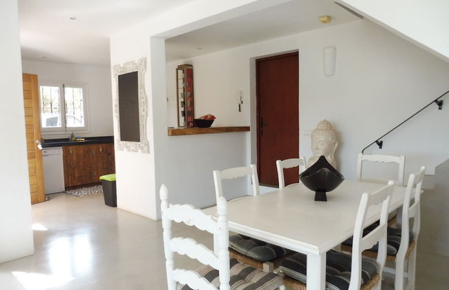 Villa in Cala Tarida With Private Pool & Sea View - Photo 7