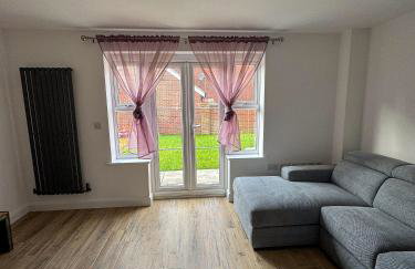 Lux House, Jennett's Park - Photo 2