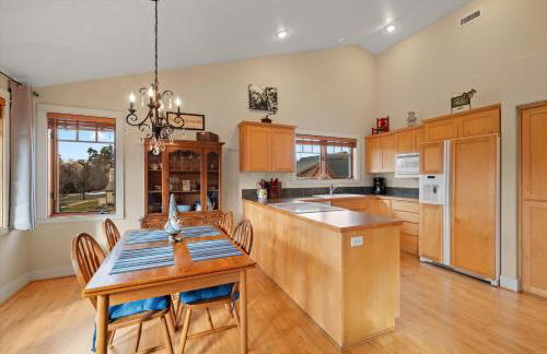 Walk to Downtown Sisters - 2BDR - Perfect Location - Foto 24