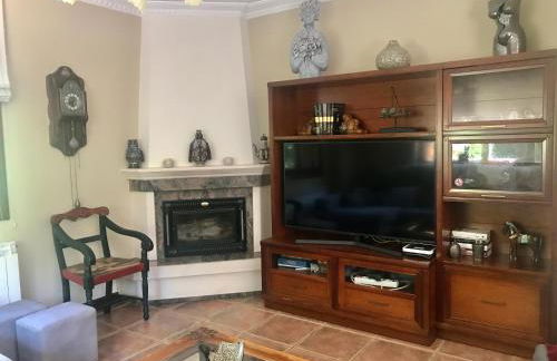 Caserio Arrigorri excelente ubicación jardín con BBQ perfecto para grupos - Foto 29