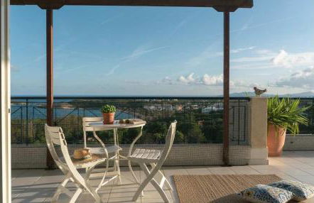 Spacious Residence in Rafina with Panoramic Views - Foto 1